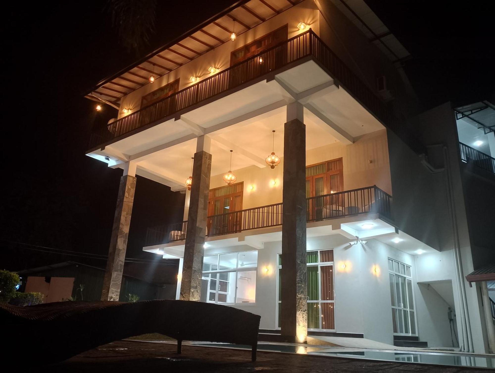 Malindu Yala Gate Hotel Тисамахарама Екстериор снимка