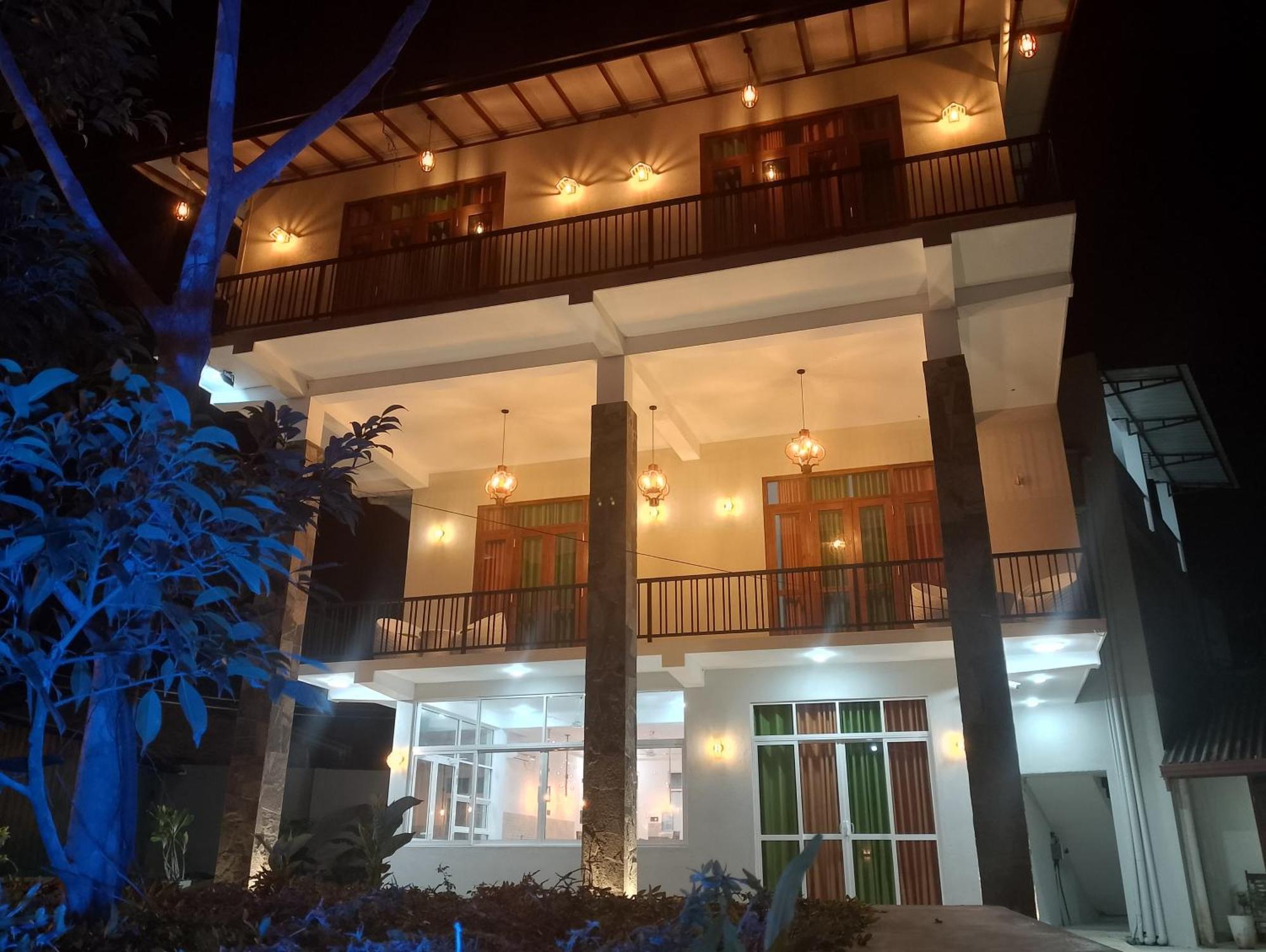 Malindu Yala Gate Hotel Тисамахарама Екстериор снимка
