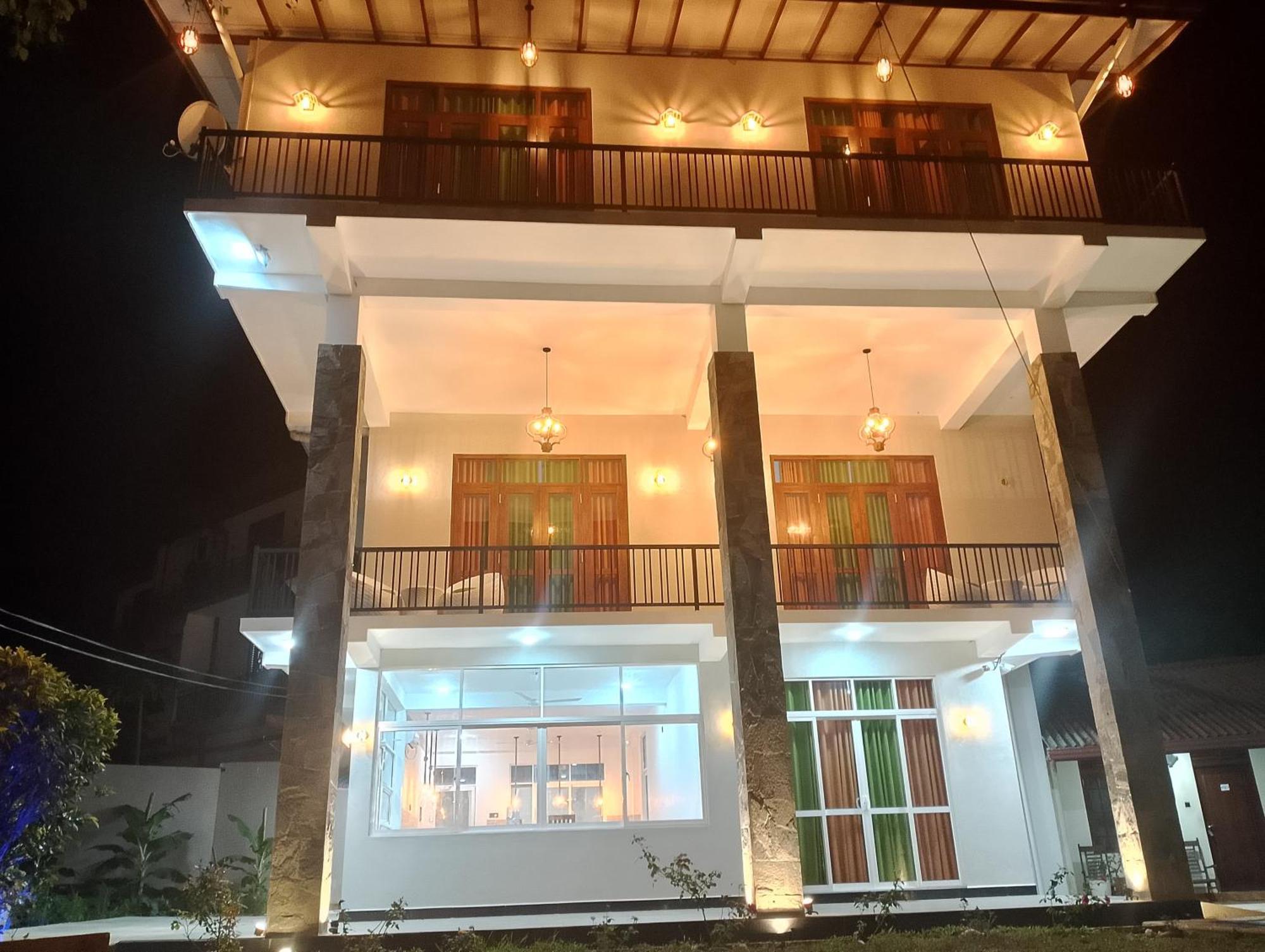Malindu Yala Gate Hotel Тисамахарама Екстериор снимка