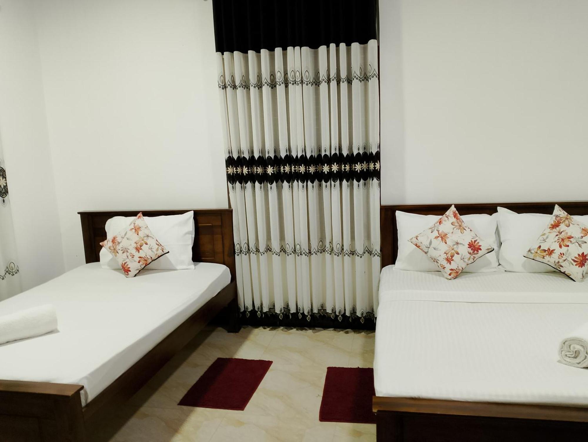 Malindu Yala Gate Hotel Тисамахарама Екстериор снимка