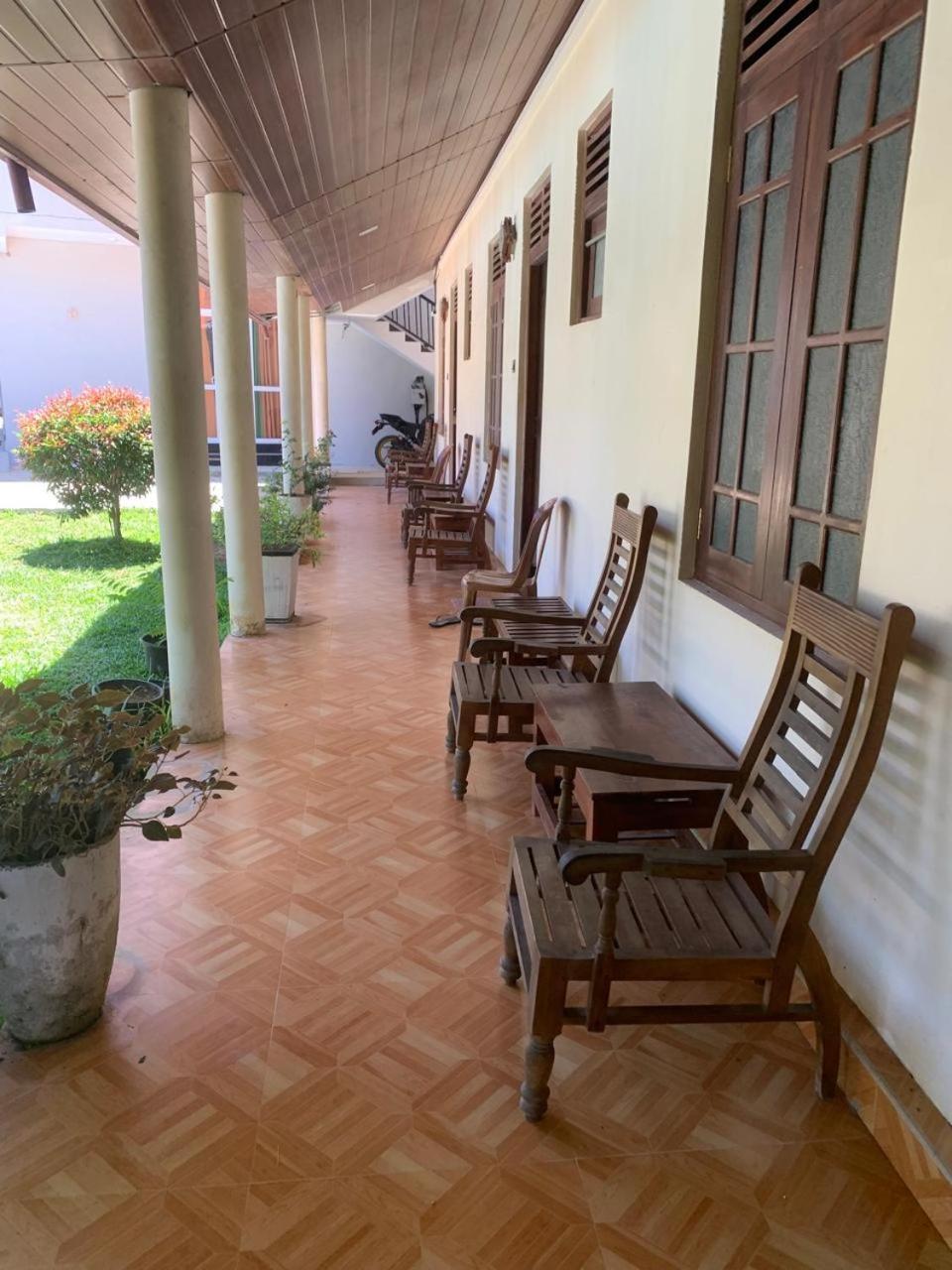 Malindu Yala Gate Hotel Тисамахарама Екстериор снимка