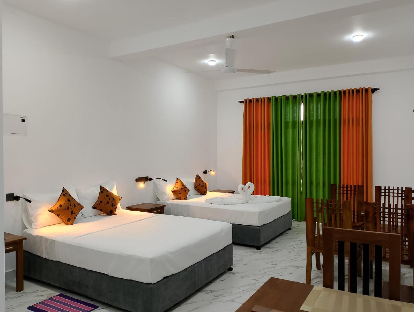 Malindu Yala Gate Hotel Тисамахарама Екстериор снимка